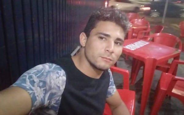 Jovem é assassinado horas depois de comemorar aniversário, em Goiânia