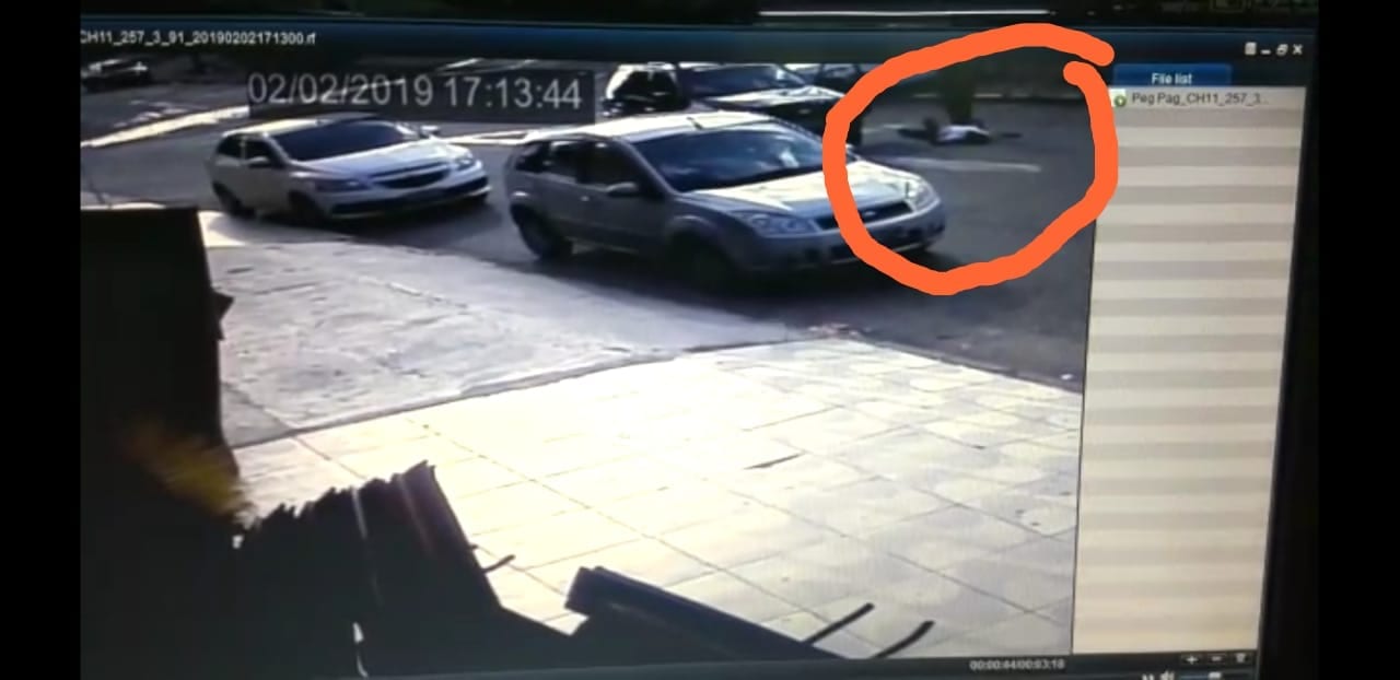 Vídeos mostram policial matando homem que tinha acabado de matar, em Goiânia