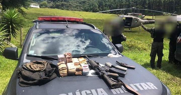 Quatro suspeitos são presos e dois mortos no Vale do Itajaí em Santa Catarina após assalto a uma agência do Banco do Brasil