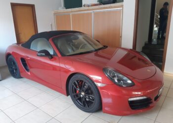 Após erro de banco, dono de restaurante de Goiânia compra Porsche e vira alvo da polícia