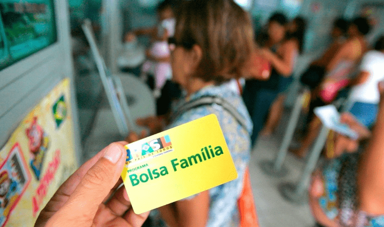 Câmara Municipal investiga SEMAS e fraudes no Bolsa Família, em Goiânia