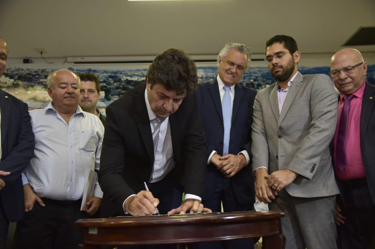 Durante visita a Goiás Ministro da Saúde anuncia investimento de aproximadamente R$ 150 milhões