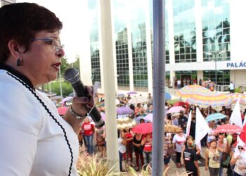 Em assembleia Sintego decide suspender greve dos professores em Goiás