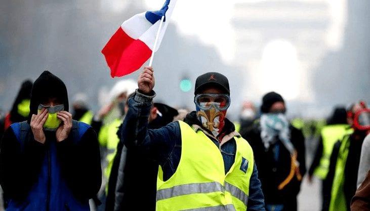 França: coletes amarelos protestam pelo 23º final de semana consecutivo