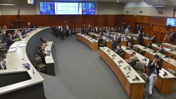 Revogação dos incentivos fiscais para a Enel é aprovado em primeira votação na Alego
