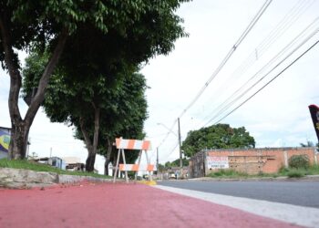 Ruas e ilhas de Aparecida de Goiânia recebem ciclofaixas e ciclovias