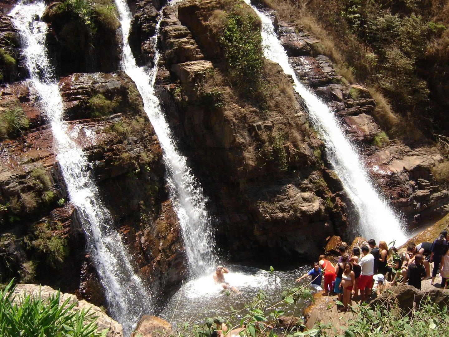 Salto do Itiquira: um verdadeiro paraíso natural em Goiás / cachoeira / Formosa