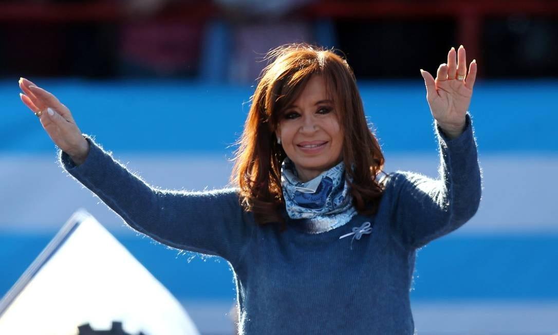 Cristina Kirchner anuncia candidatura à vice-presidência da Argentina