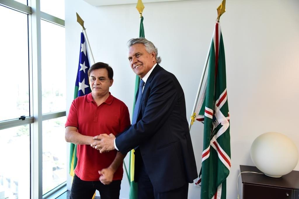 Escolhido como embaixador do Rio Araguaia, Chitãozinho é réu por crime ambiental