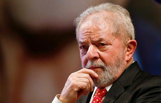 Lula pede ao STJ para cumprir pena em regime aberto no caso tríplex