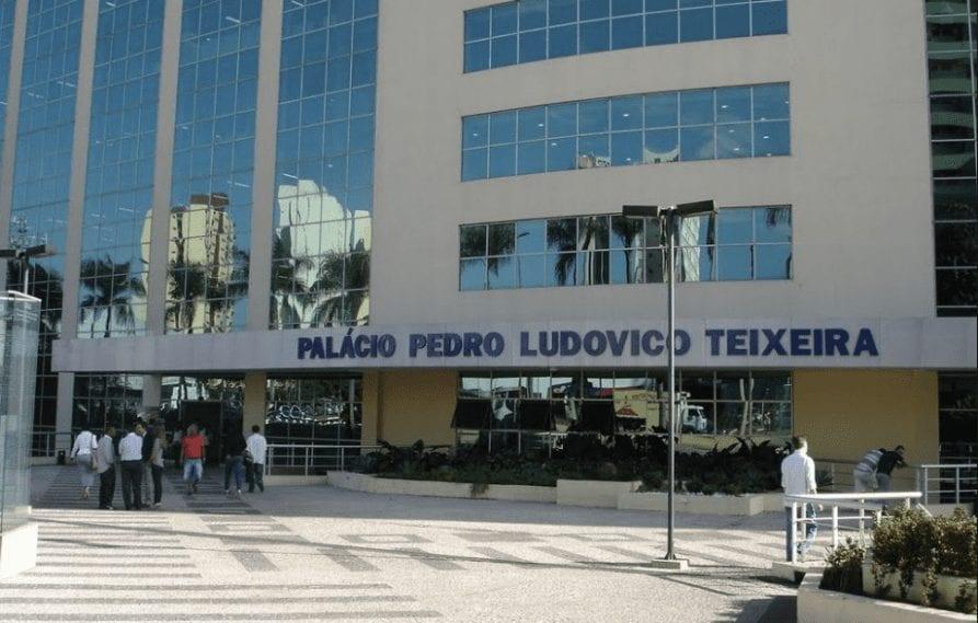 Medida de limite de gastos faz governo de Goiás ser acionado junto ao STF pela PGR
