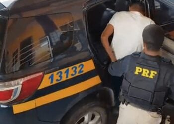 Motorista de ambulância é preso embriagado, em Anápolis