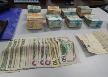 Polícia apreende R$ 80 mil na casa de servidor da Seduc envolvido em esquema