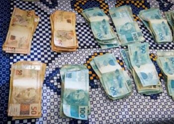 Polícia procura dono de R$ 12 mil encontrados por adolescentes no interior de Goiás