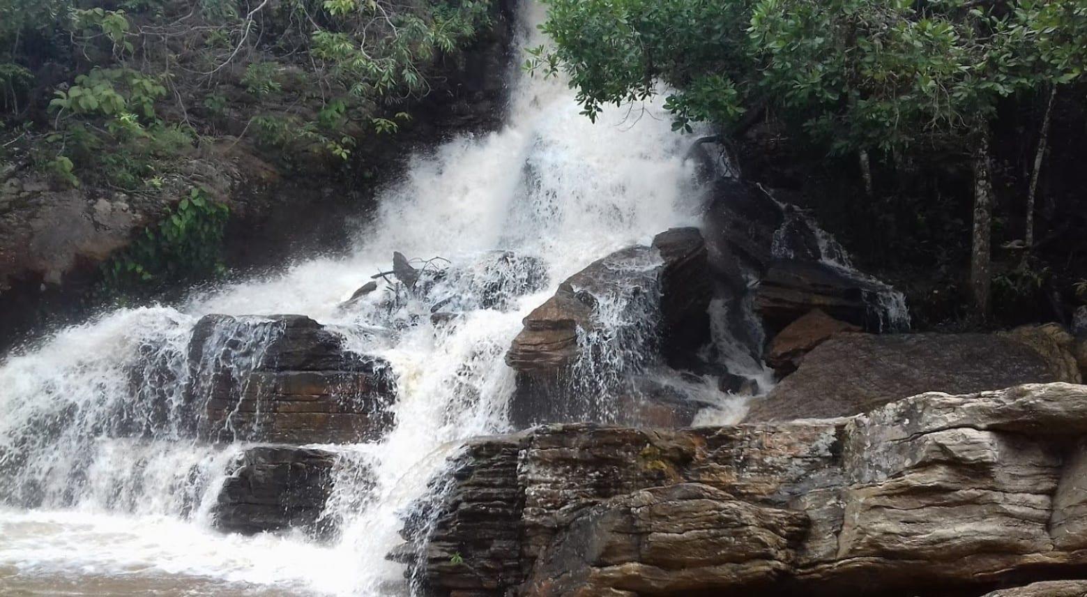 Cachoeira Usina Velha, em Pirenópolis, é uma das mais bonitas da cidade