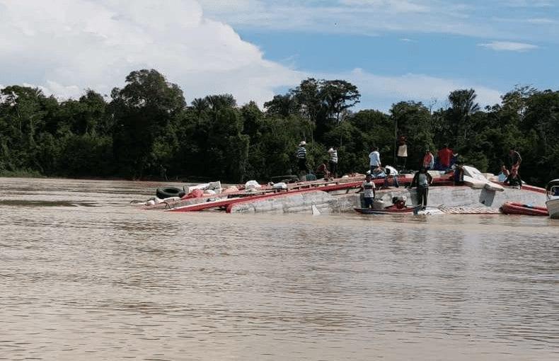 Cinco pessoas continuam desaparecidas após naufrágio no Amazonas