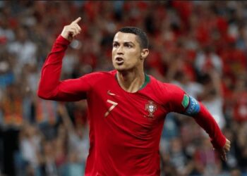 Com 3 golaços de Ronaldo, Portugal bate a Suíça e vai à final da Liga das Nações