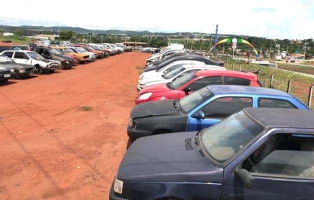 Em 5 meses, quase 500 carros adulterados foram apreendidos em Goiás
