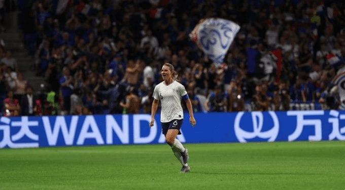 França bate Brasil na prorrogação na Copa do Mundo de Futebol Feminino e avança