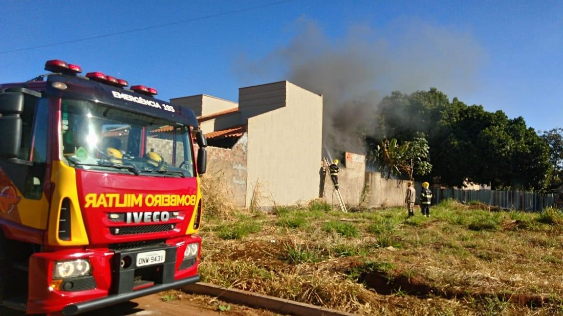 Incêndio atinge casa no setor Pontakayana, em Trindade