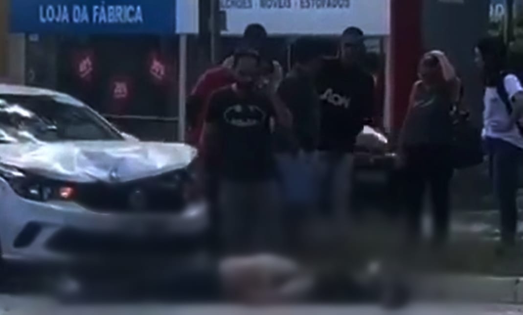 Motociclista filmado ao tentar roubar relógio é morto a tiros, em Goiânia