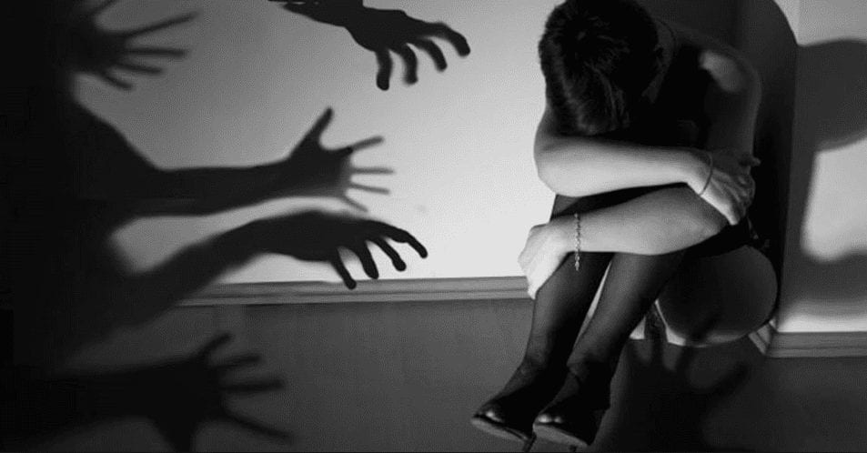 Mulher é estuprada por 15 dias pelo ex-namorado na Cidade Ocidental