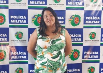 Mulher é presa após roubar carro, no setor Jardim Atlântico em Goiânia
