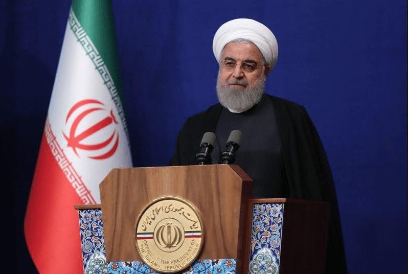 Presidente do Irã diz que novas sanções dos EUA são 'ultrajantes e idiotas'