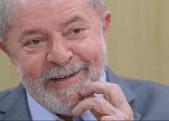 Procuradoria diz ao STJ que Lula já pode ir para semiaberto