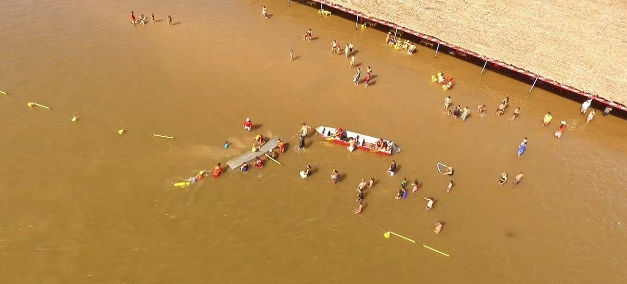 Canoa com cinco pessoas afunda no Rio Araguaia, em Aruanã