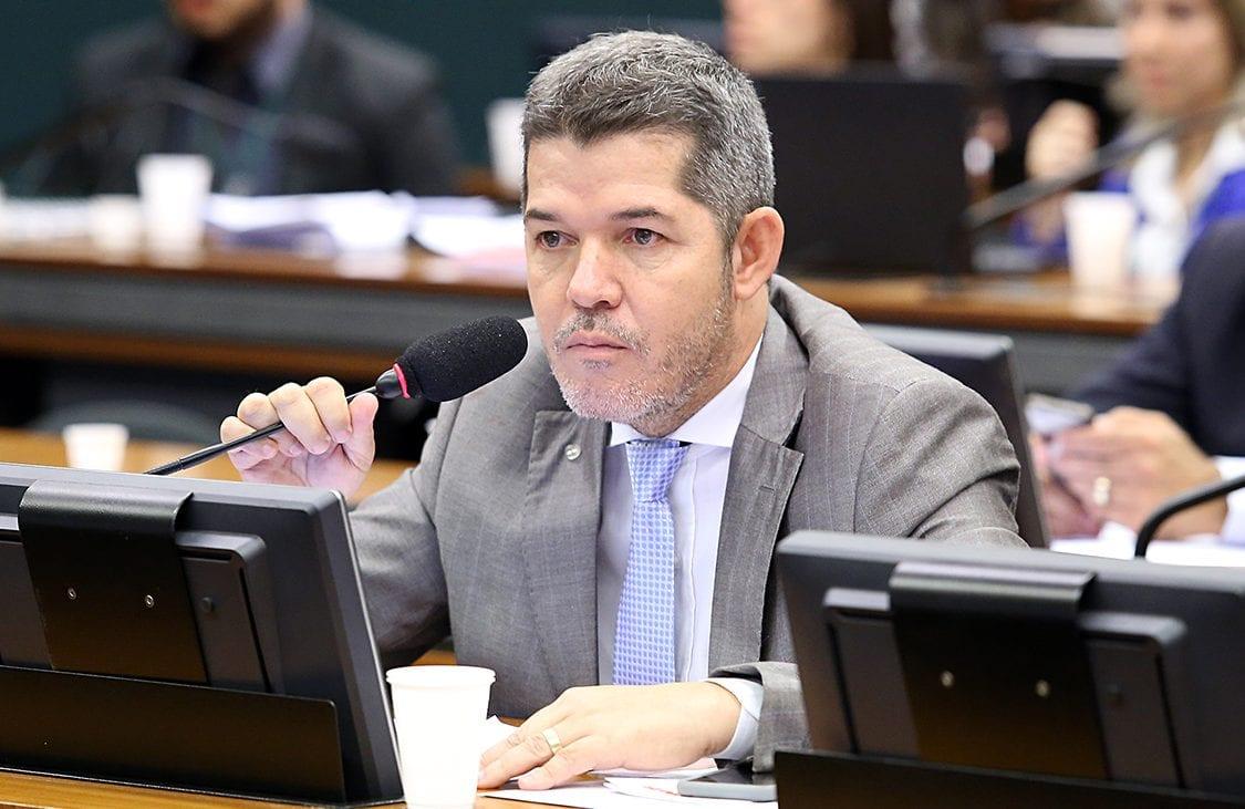 Delegado Waldir diz que PSL não apresentará destaques na votação da reforma