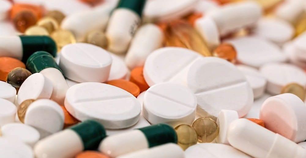 Saúde suspende contratos para fabricar 19 remédios de distribuição gratuita