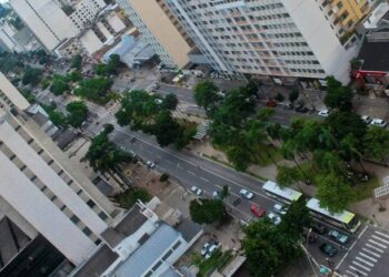 Trecho interditado da Avenida Goiás, em Goiânia, será liberado no fim do ano