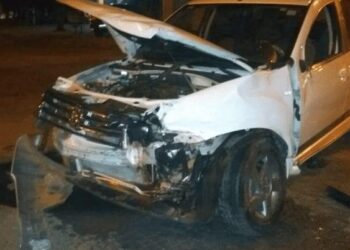 Após ficar bêbado e bater em carro de PM, sargento dos Bombeiros é preso, em Goiânia
