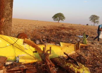 Documentos coletados após queda de avião em Rio Verde podema indicar falhas de procedimento do piloto