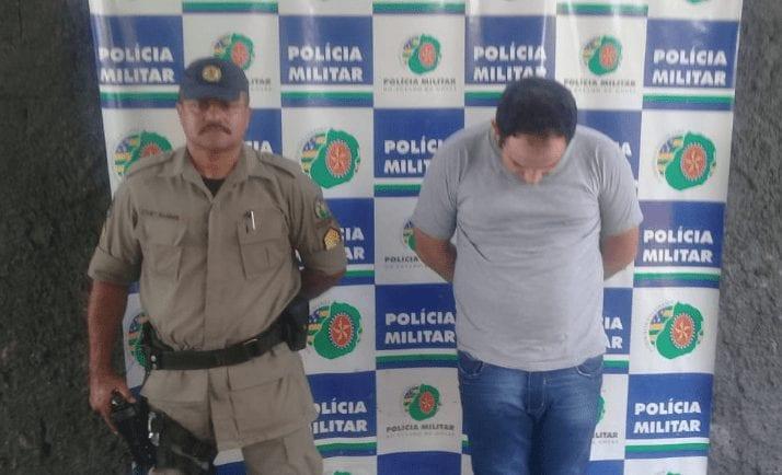 Homem é preso por enganar vítima com o "jogo da bolinha", no centro de Goiânia