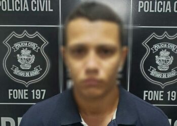 Jovem é preso ao tentar comprar carro de R$ 100 mil com documento falso, em Goiânia