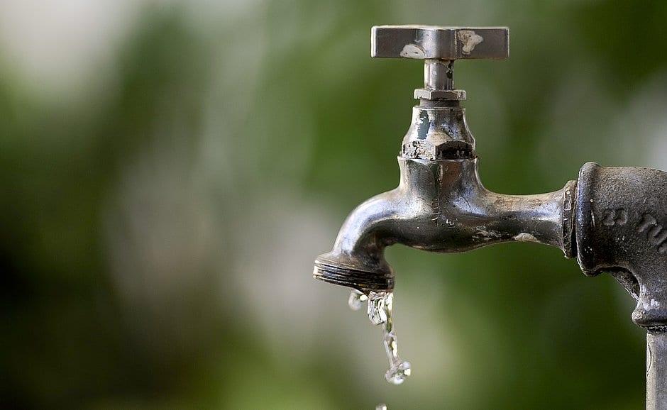 Mais de 50 bairros em Trindade também são afetados por falta d'água nesta terça (10)