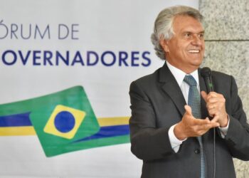 Governador Ronaldo sofre infarto e é encaminhado para hospital, em Goiânia
