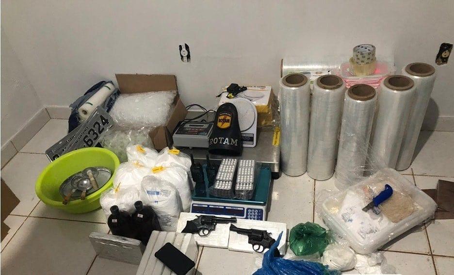Polícia apreende mais de mil comprimidos de rebite, em Aparecida de Goiânia