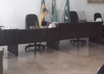Presidente da Câmara de Gameleira de Goiás é afastada por suspeita de peculato