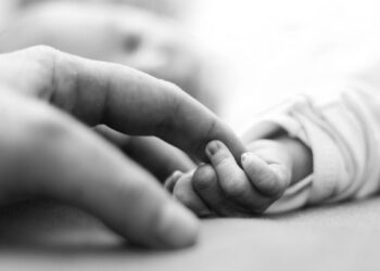 Sancionada em Goiânia lei de auxílio a pais que perdem filhos recém-nascidos