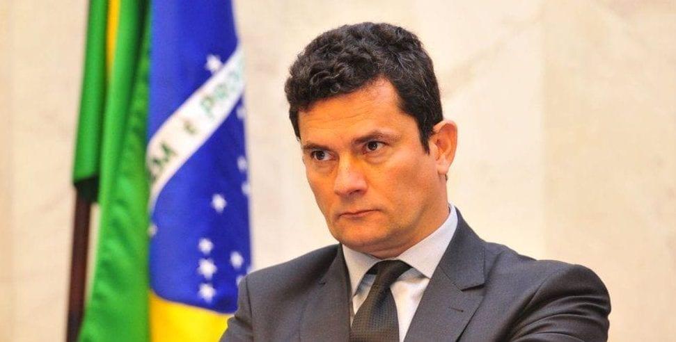 Sergio Moro edita nova portaria sobre deportação e revoga regra anterior