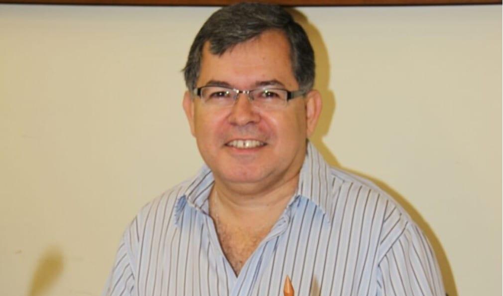 UEG quer que Marcos Elias, presidente do Conselho Estadual de Educação, devolva “mensalinho”
