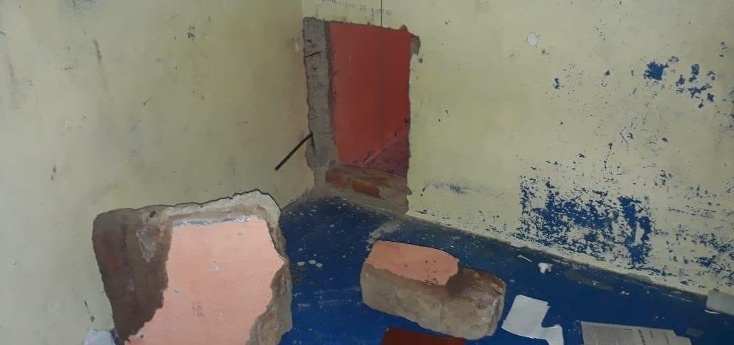 Agentes descobrem buraco em parede de cela e evitam fuga, em Jussara