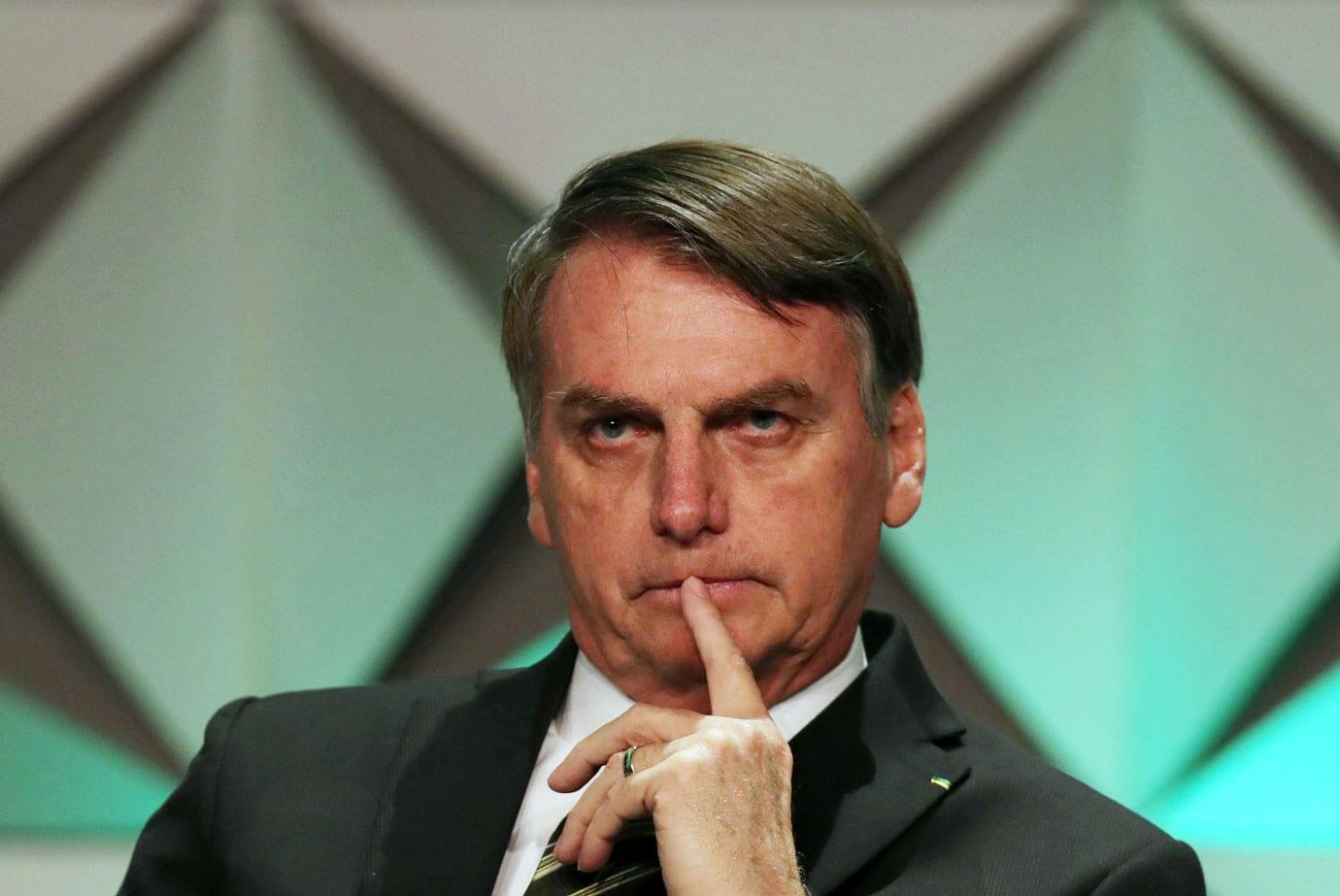 Bolsonaro deve assinar nesta terça-feira o projeto de privatização da Eletrobras
