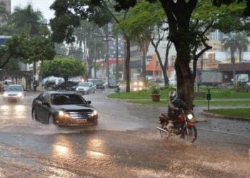 Chuvas intensas: veja pontos de alagamento em Goiânia para se evitar