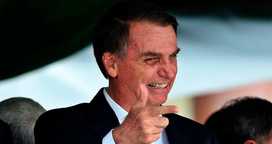 'Daqui a um tempo acho que vai diminuir', diz Bolsonaro, sobre preço da carne