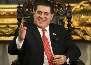 Justiça decreta prisão do ex-presidente do Paraguai Horacio Cartes
