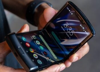 Motorola anuncia o seu celular de tela dobrável